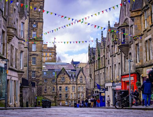 Edinburgh Festival Season Hotel Booking Tips